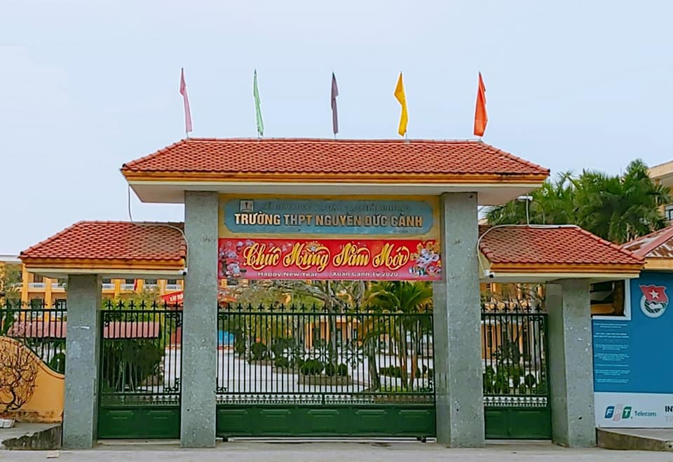 Trường THPT Nguyễn Đức Cảnh